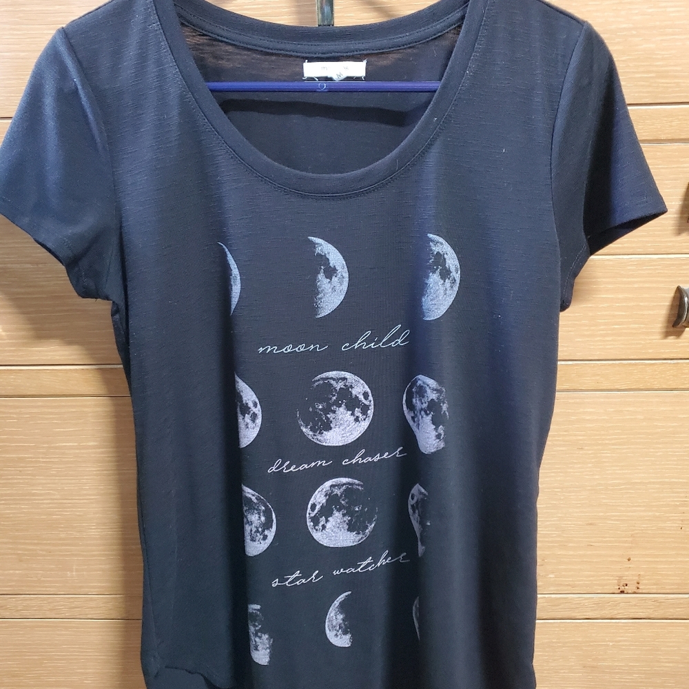 Black t shirt